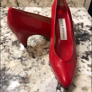 ❤️EVAN PICONE(NWOT)